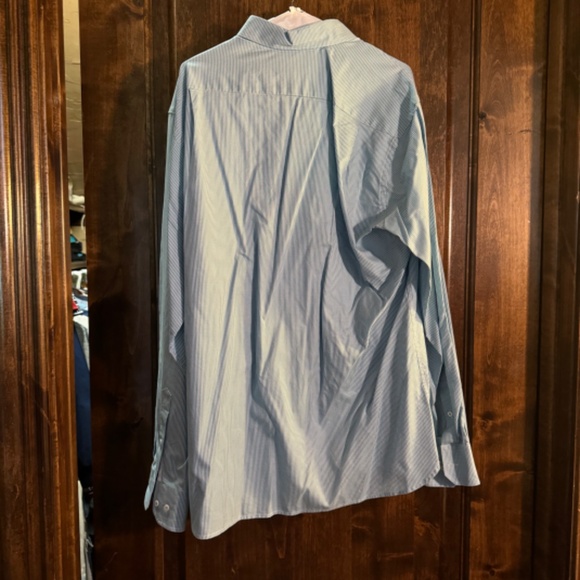 Southern Tide Classic Blue Button-Down Shirt - Picture 3 of 3
